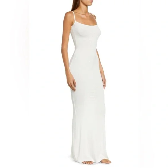 Skims soft lounge long slip dress - Picture 2 of 6